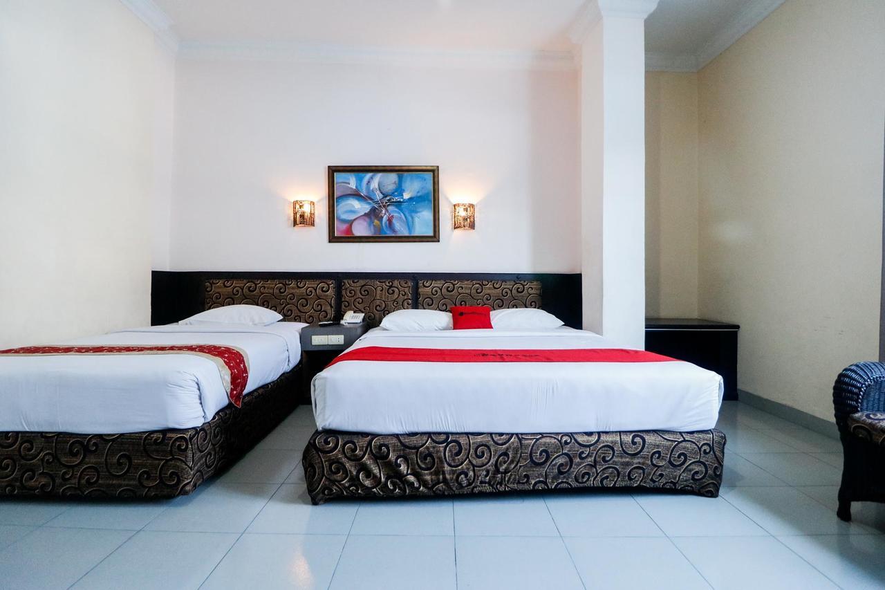 Reddoorz Plus @ Jalan Dr Sutomo Pekanbaru Exterior photo