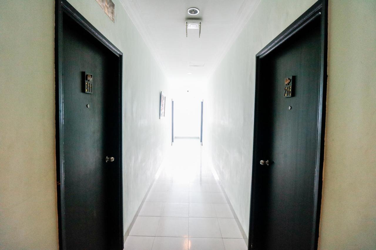 Reddoorz Plus @ Jalan Dr Sutomo Pekanbaru Exterior photo